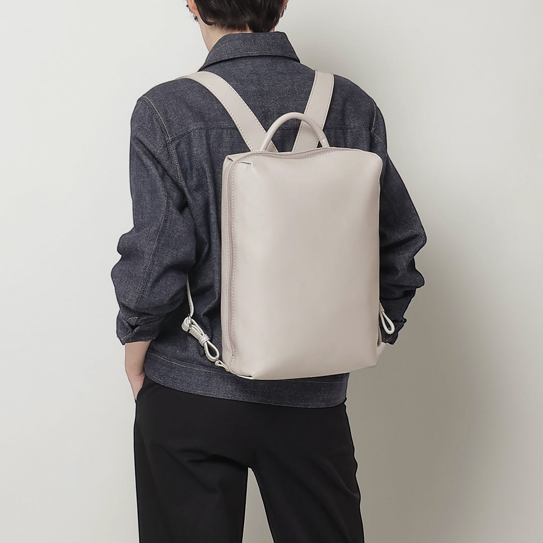 ご予約品】Fuwari Backpack – マザーハウス 公式サイト