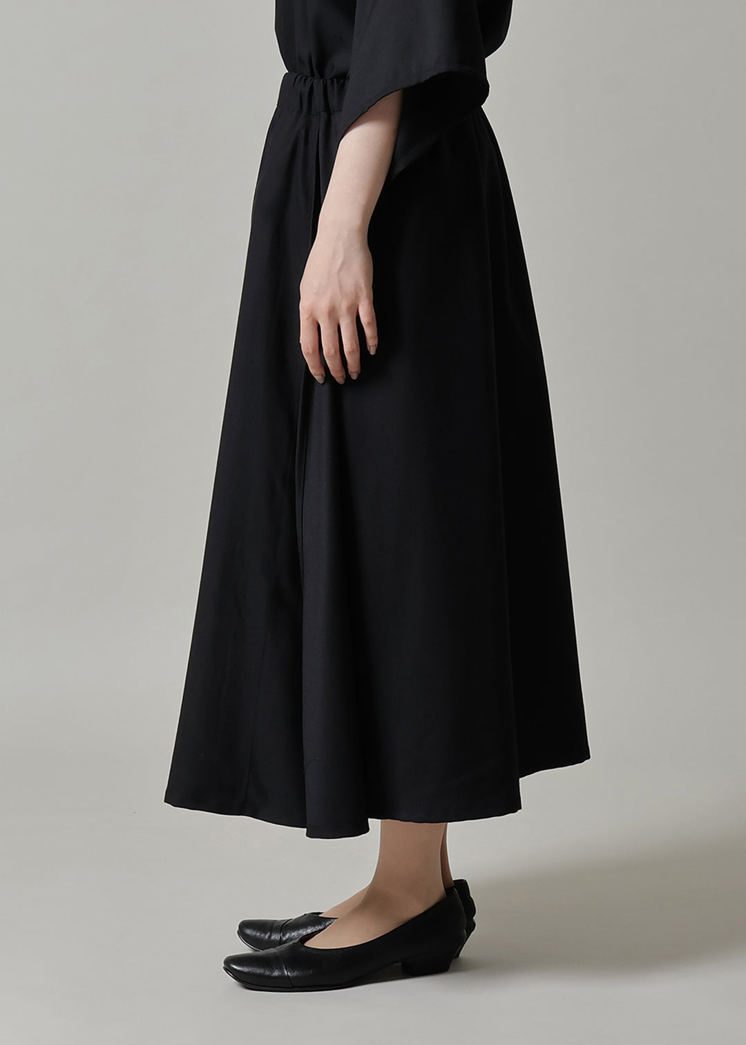 Yuragi Drape Long Skirt Trousering