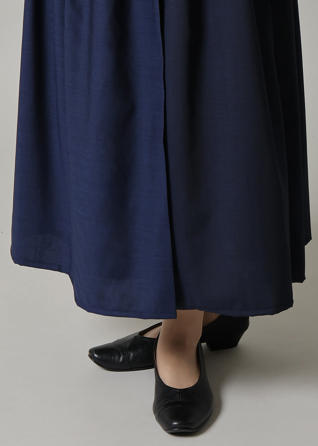 Yuragi Classic Skirt Trousering